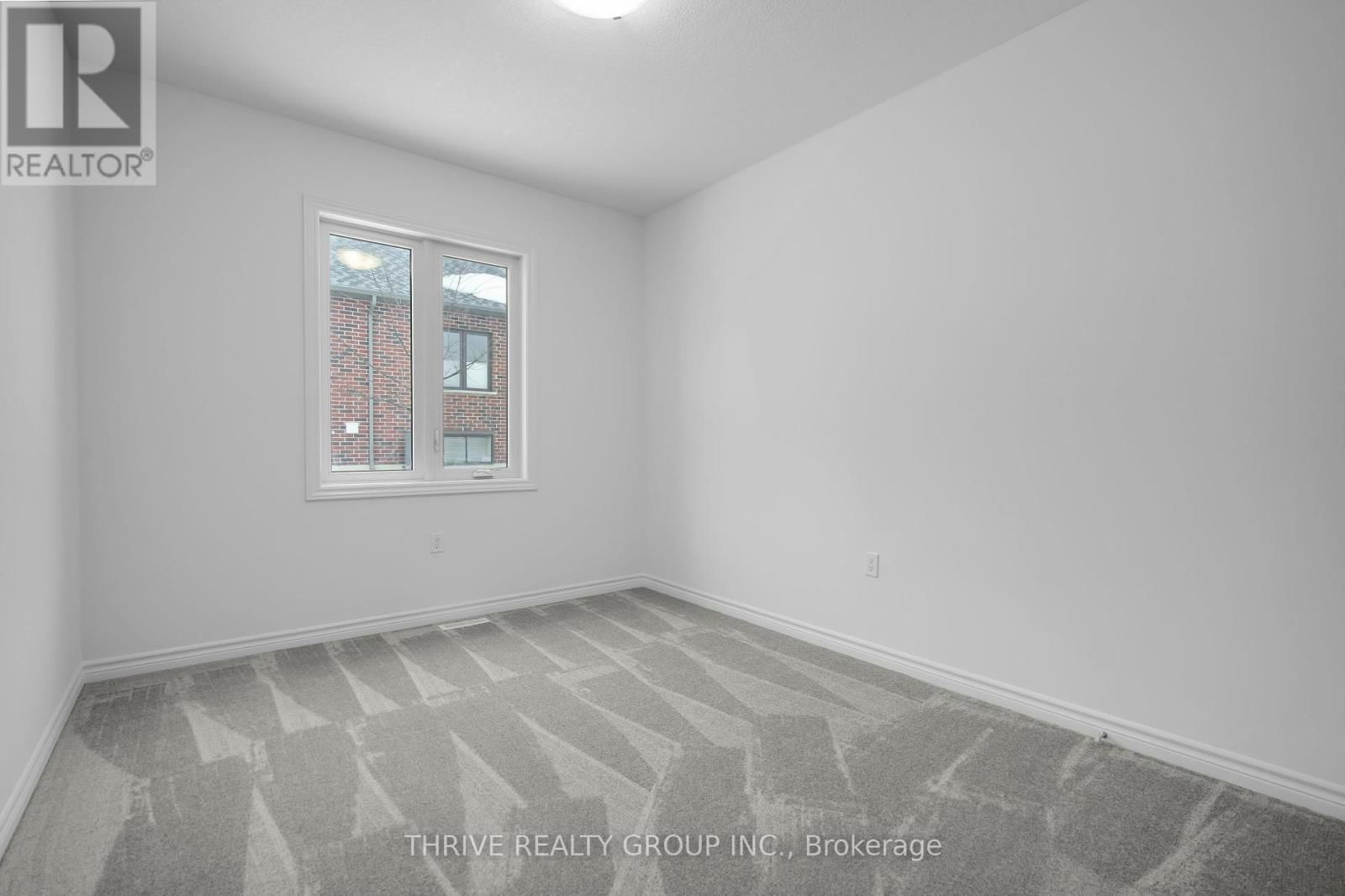 35 - 1080 UPPERPOINT AVENUE Image 28