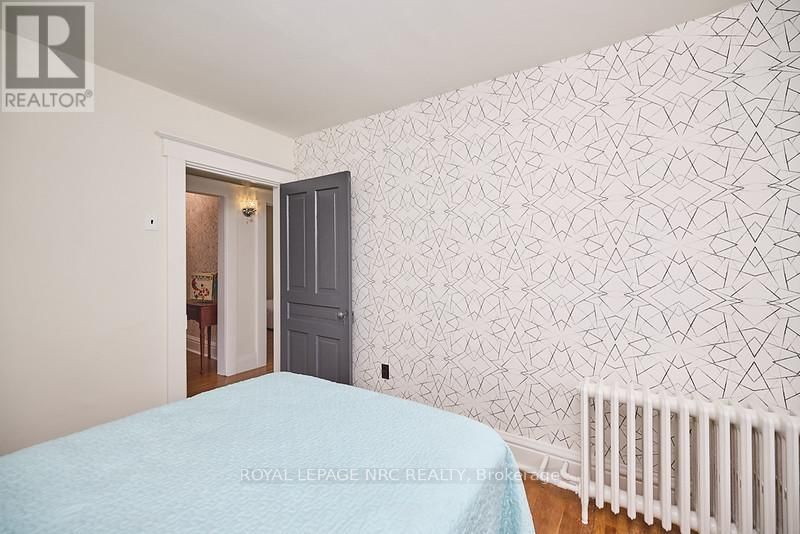 54 HENRY STREET Image 19