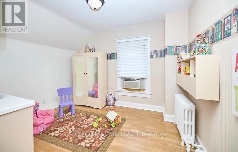 54 HENRY STREET Image 20