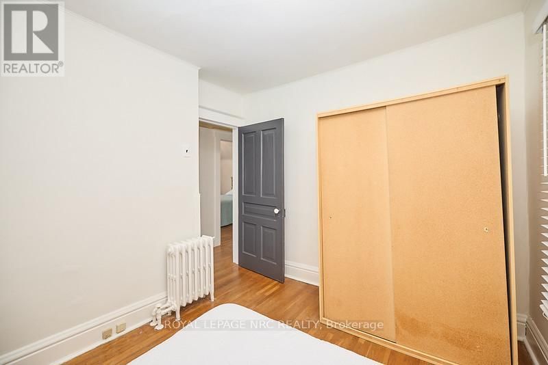 54 HENRY STREET Image 22
