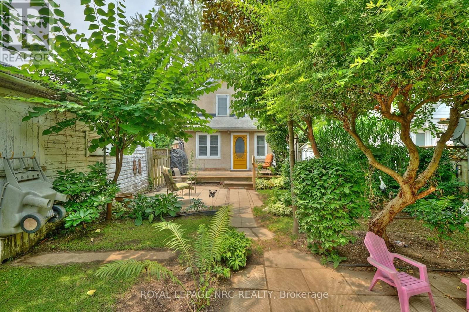 54 HENRY STREET Image 31