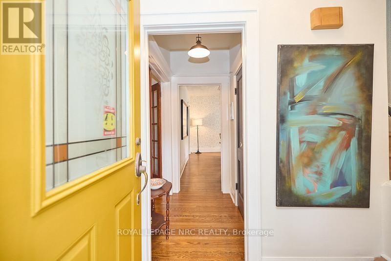 54 HENRY STREET Image 4