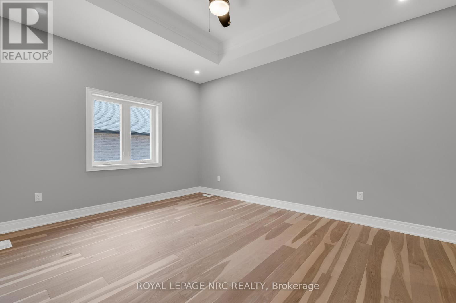 265 LANCASTER DRIVE Image 14