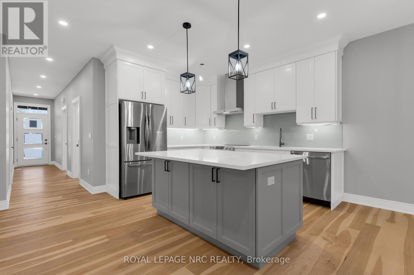 265 LANCASTER DRIVE Image 4