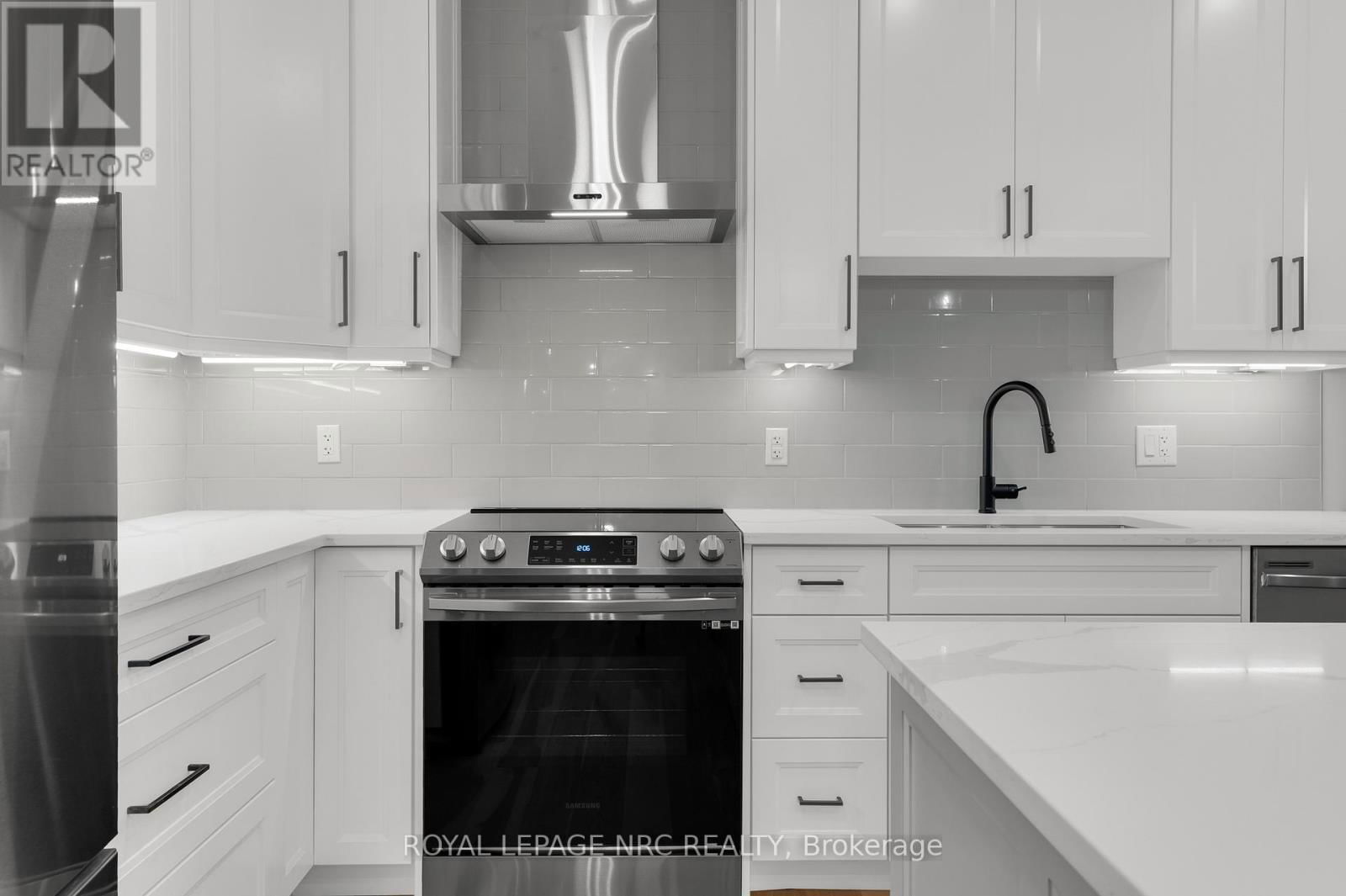 265 LANCASTER DRIVE Image 6