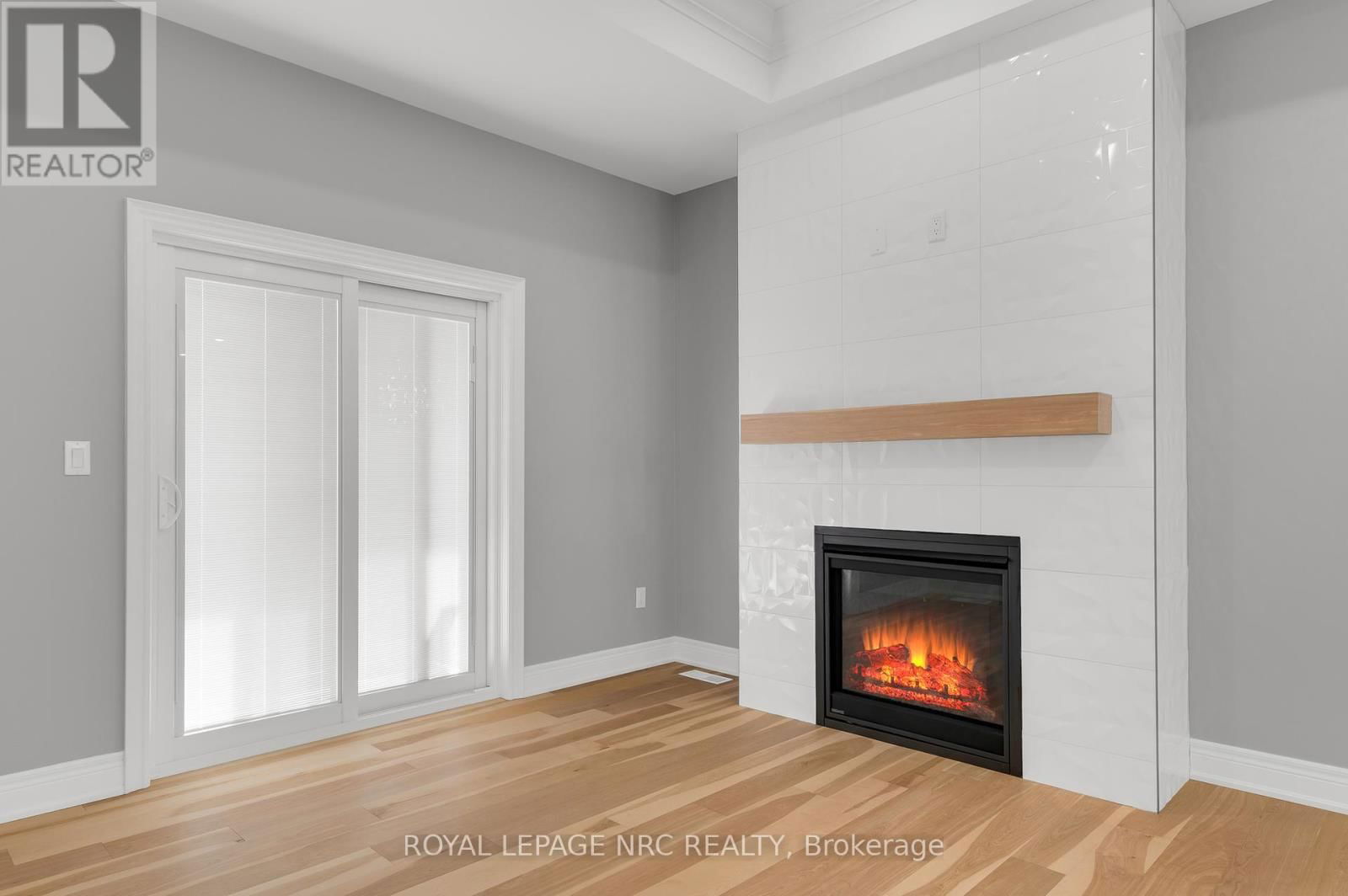 265 LANCASTER DRIVE Image 9