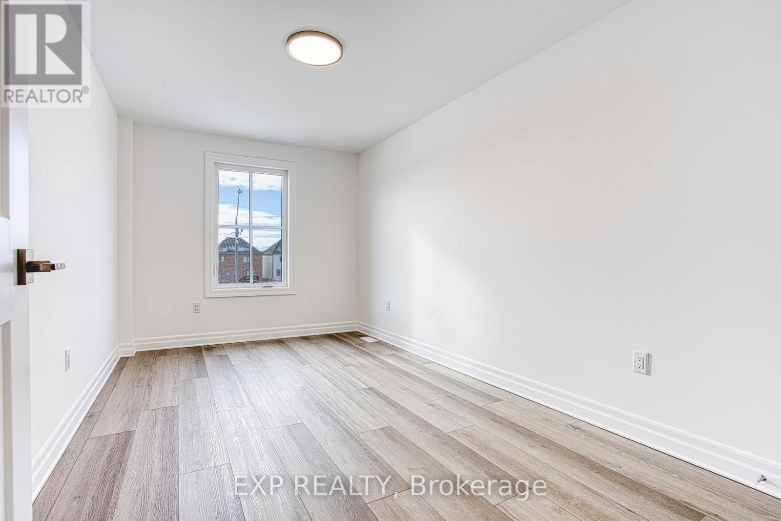 7487 SPLENDOUR DRIVE Image 26