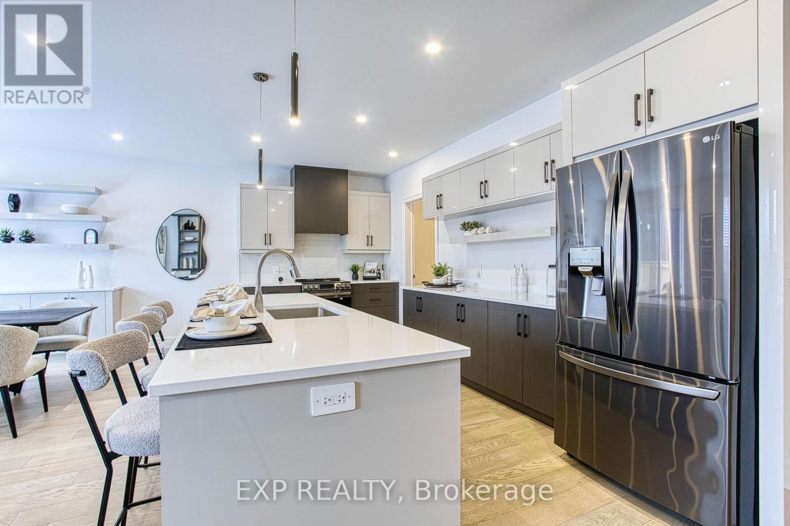 7543 SPLENDOUR DRIVE Image 14