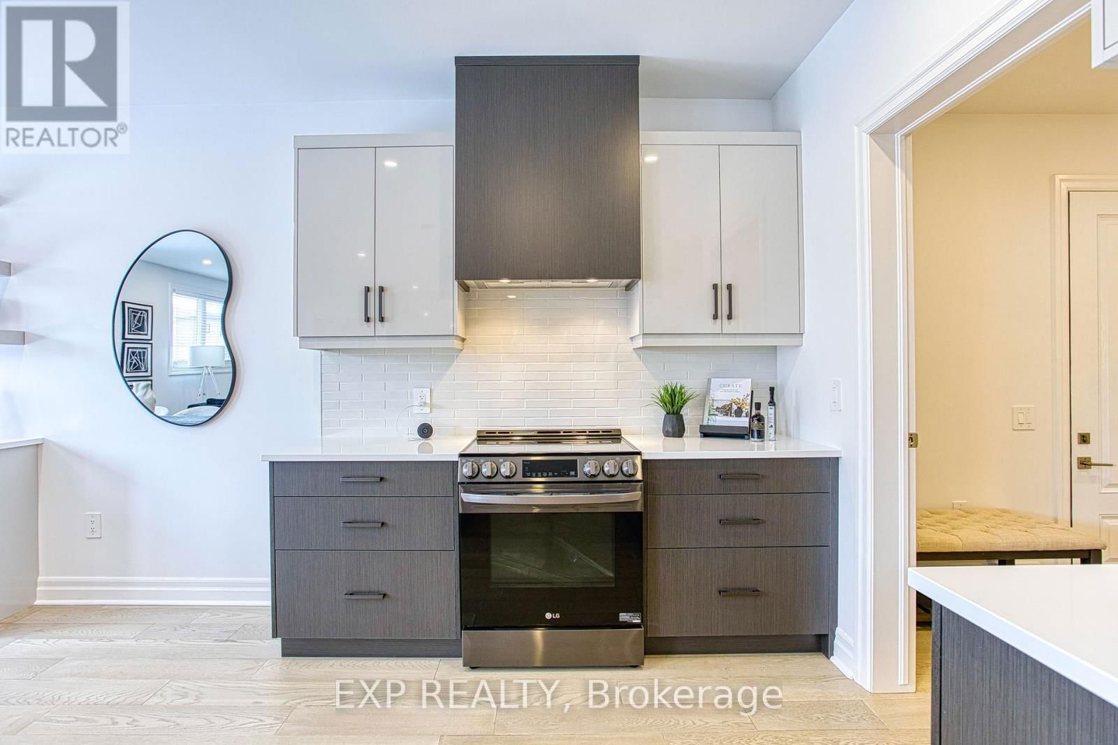 7543 SPLENDOUR DRIVE Image 23