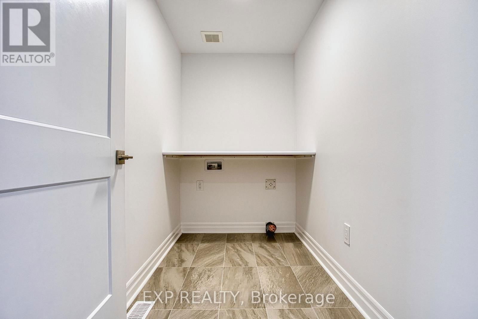 7543 SPLENDOUR DRIVE Image 31