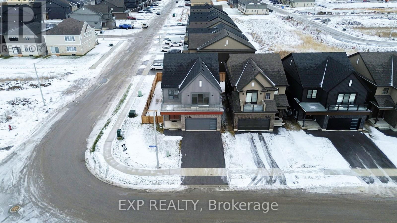 7543 SPLENDOUR DRIVE Image 45