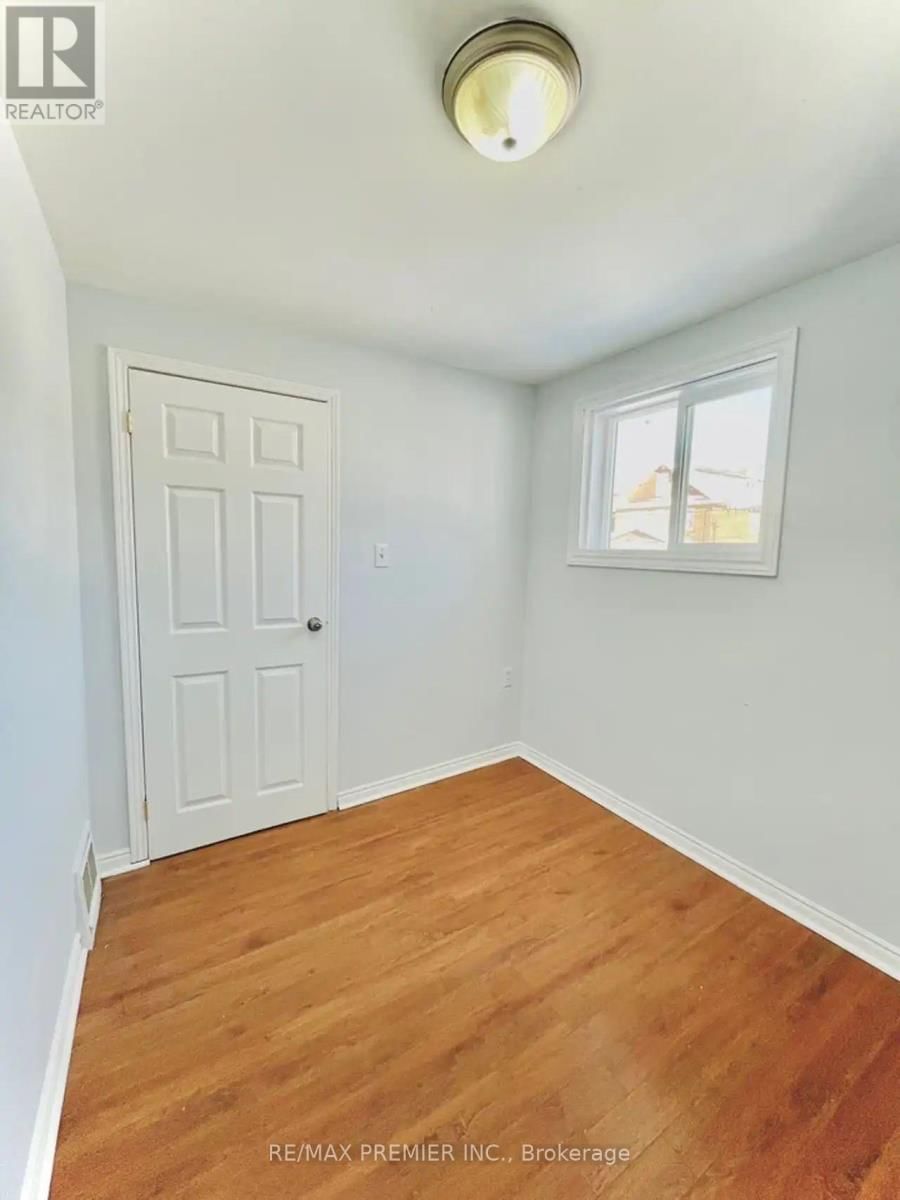 365 BESSIE AVENUE Image 18