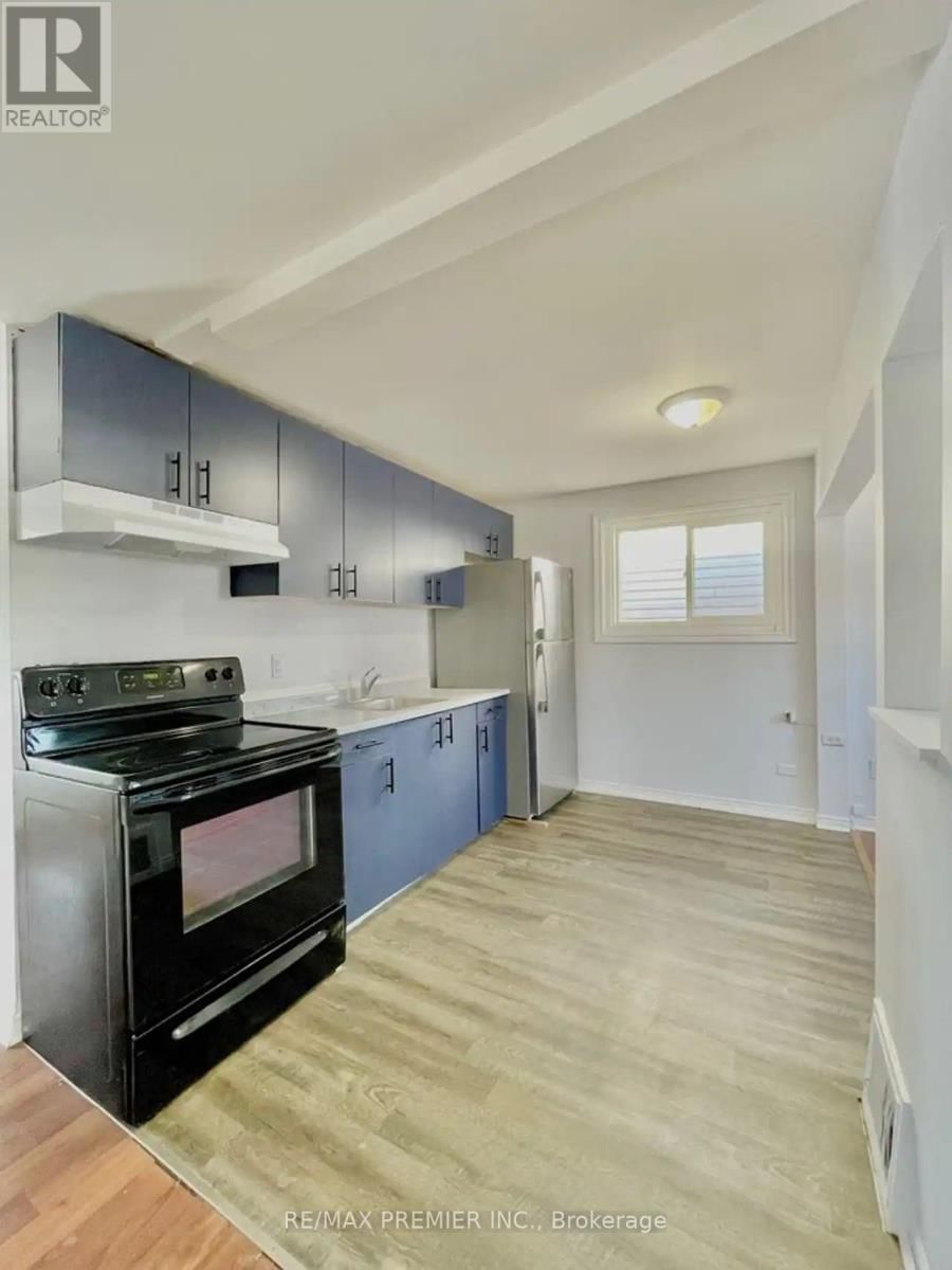 365 BESSIE AVENUE Image 21