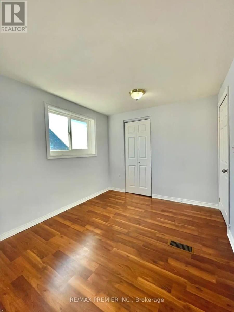365 BESSIE AVENUE Image 23