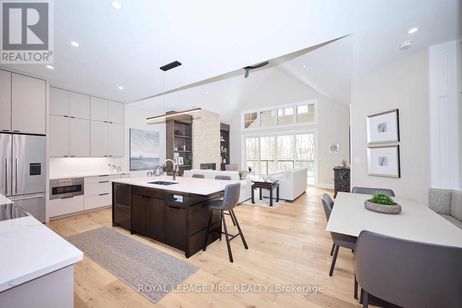 12 - 190 CANBORO ROAD Image 22