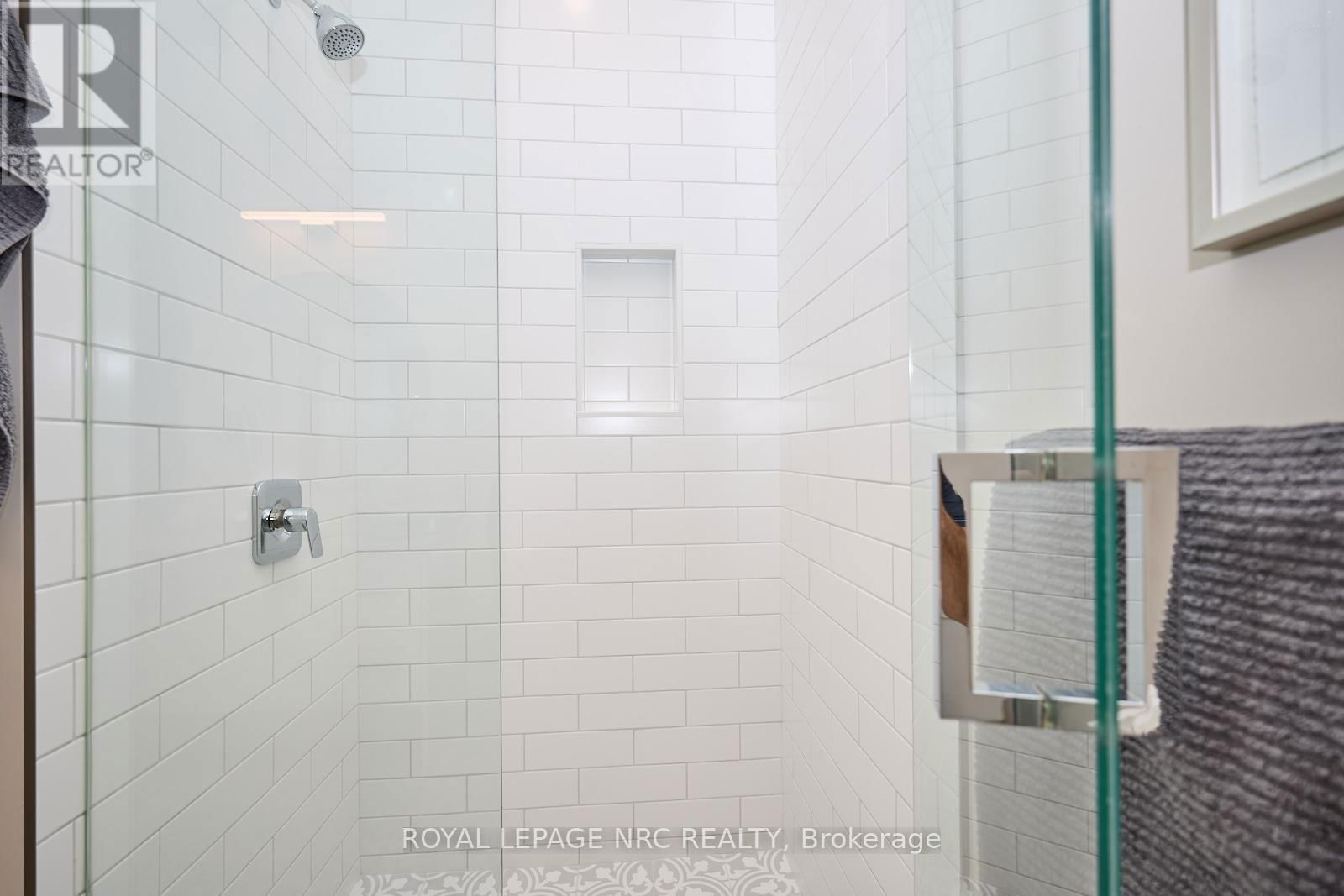 12 - 190 CANBORO ROAD Image 37