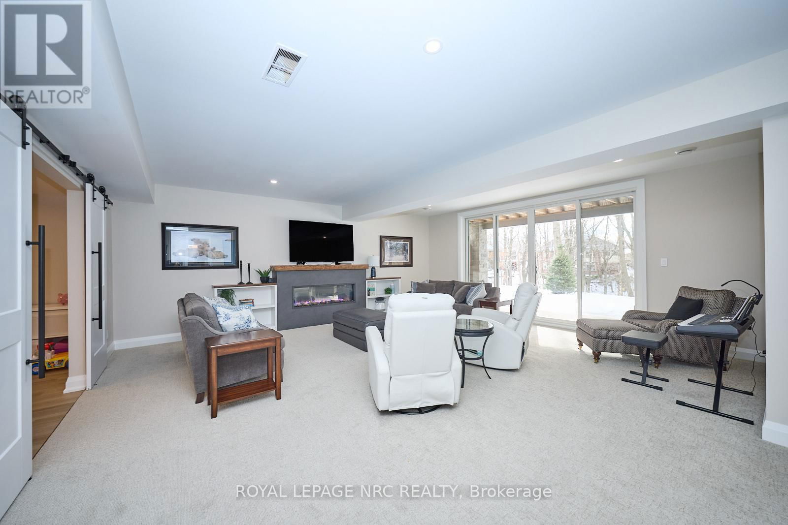 12 - 190 CANBORO ROAD Image 43