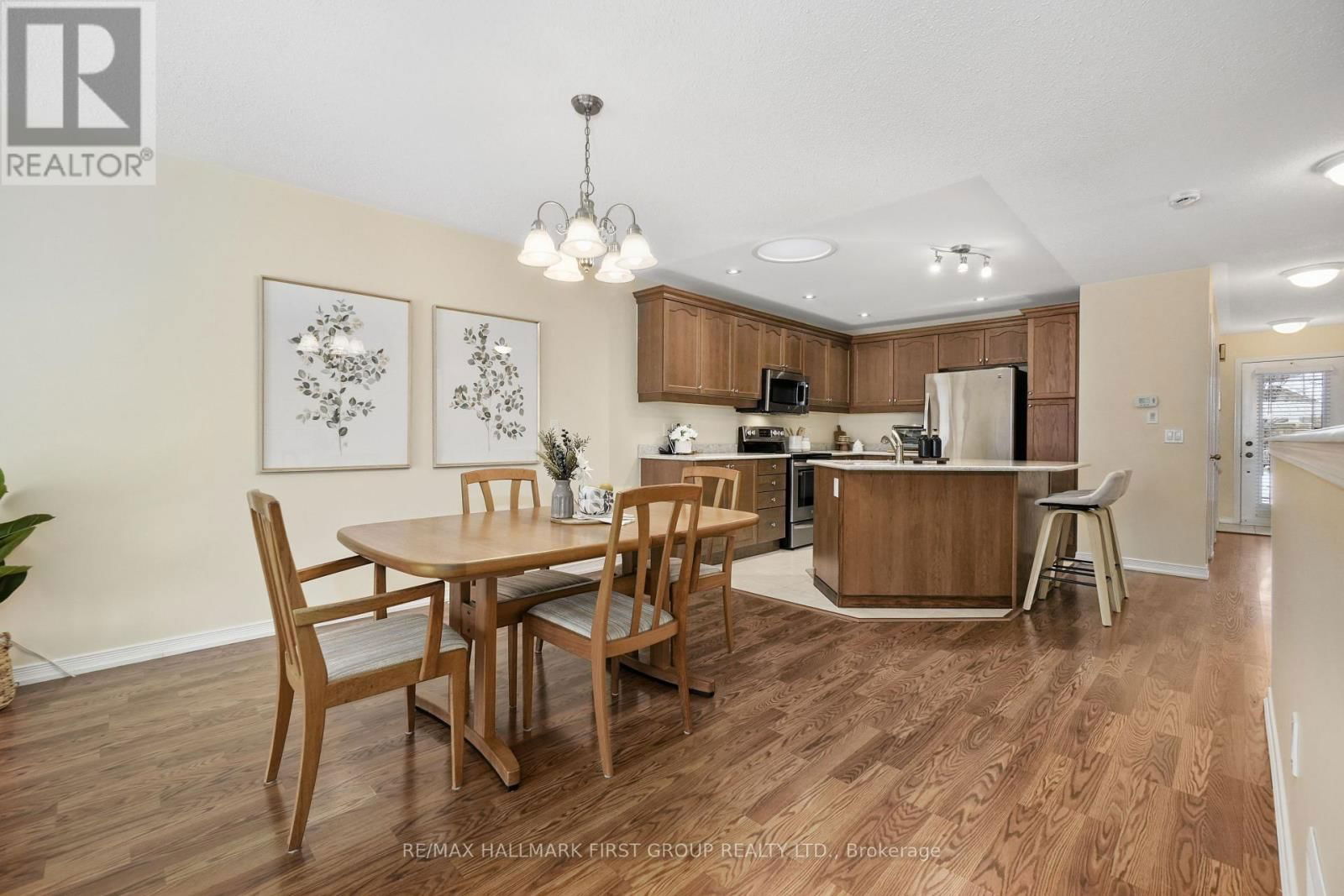Unit 6 - 740 CARLISLE STREET Image 21