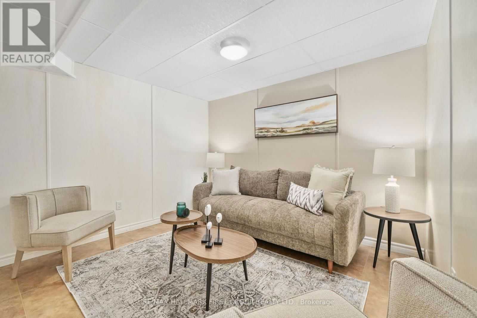 Unit 6 - 740 CARLISLE STREET Image 36