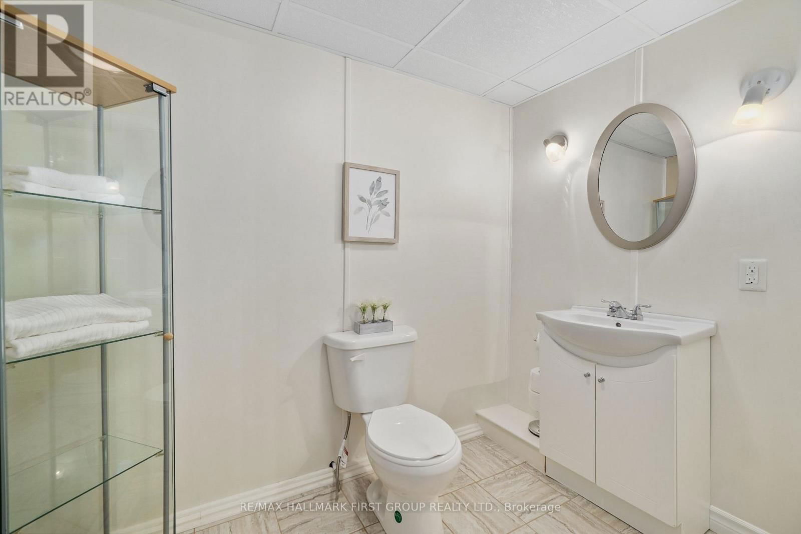 Unit 6 - 740 CARLISLE STREET Image 41
