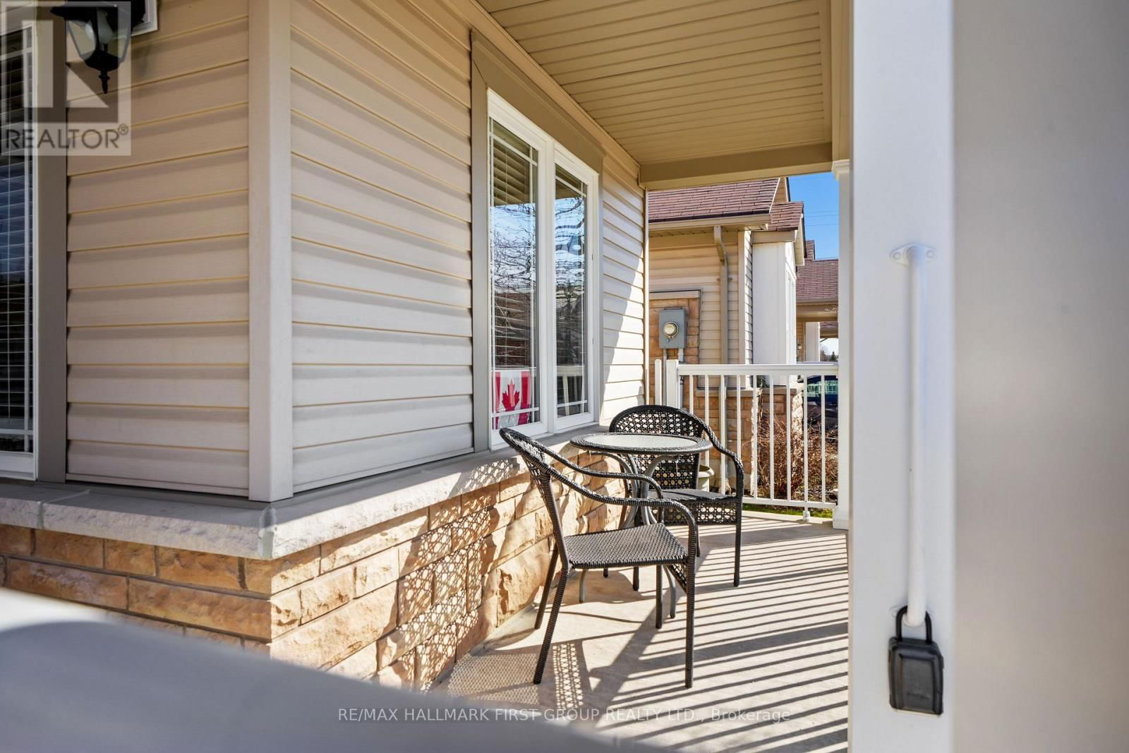 Unit 6 - 740 CARLISLE STREET Image 6