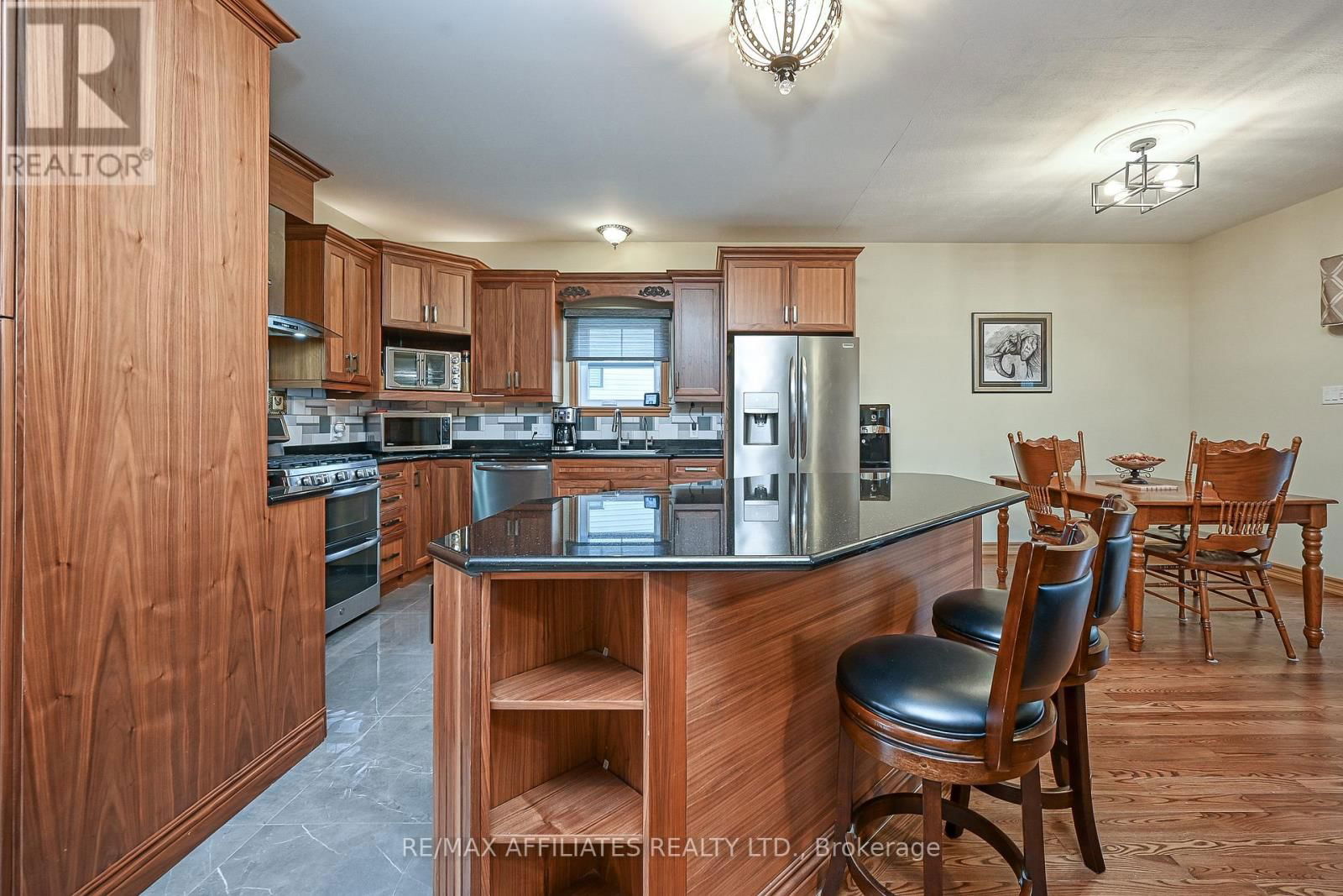 500 BARRAGE STREET Image 10