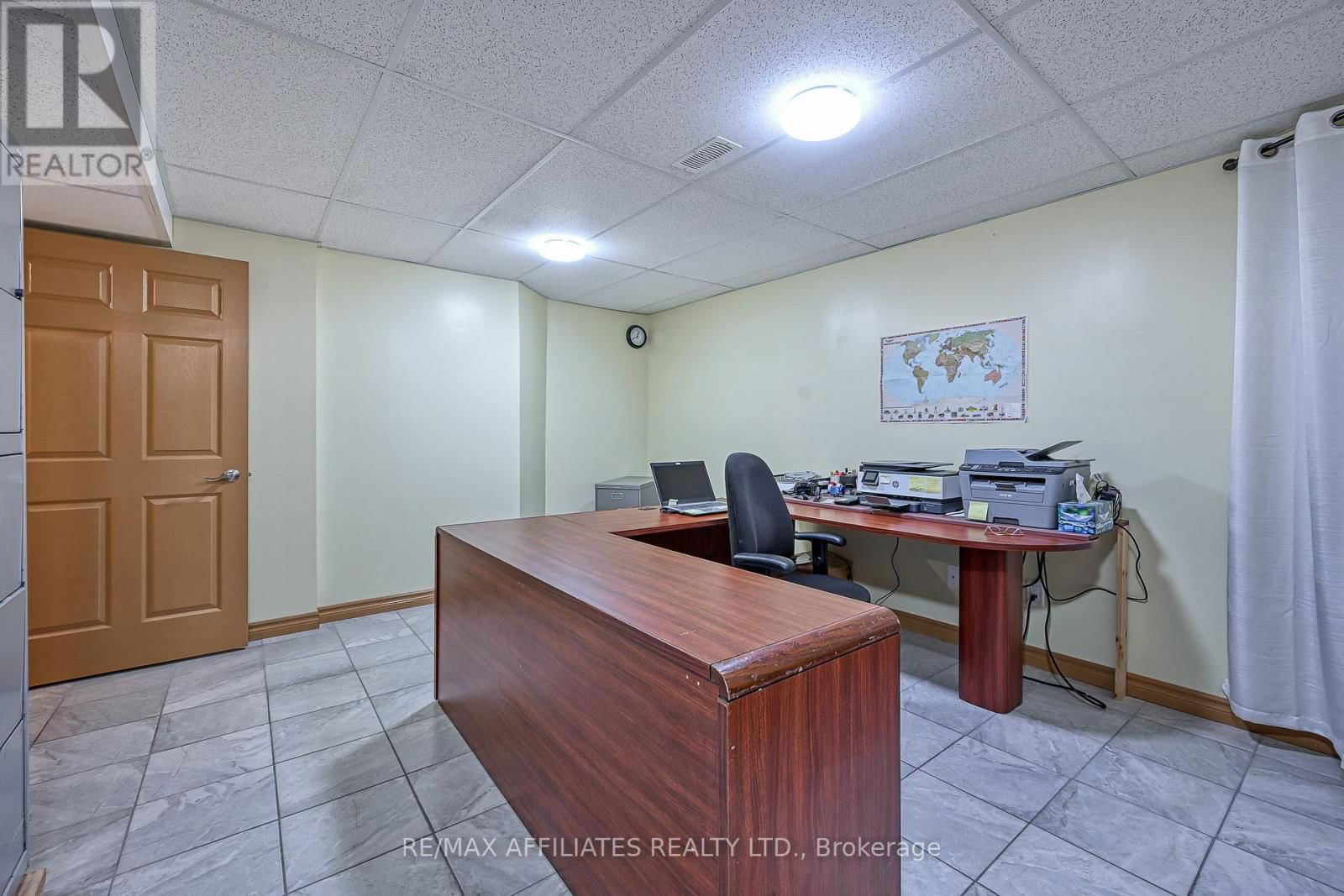 500 BARRAGE STREET Image 23