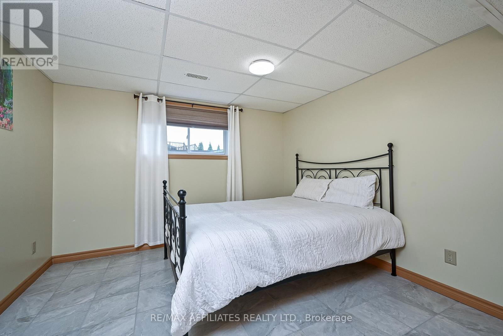 500 BARRAGE STREET Image 25