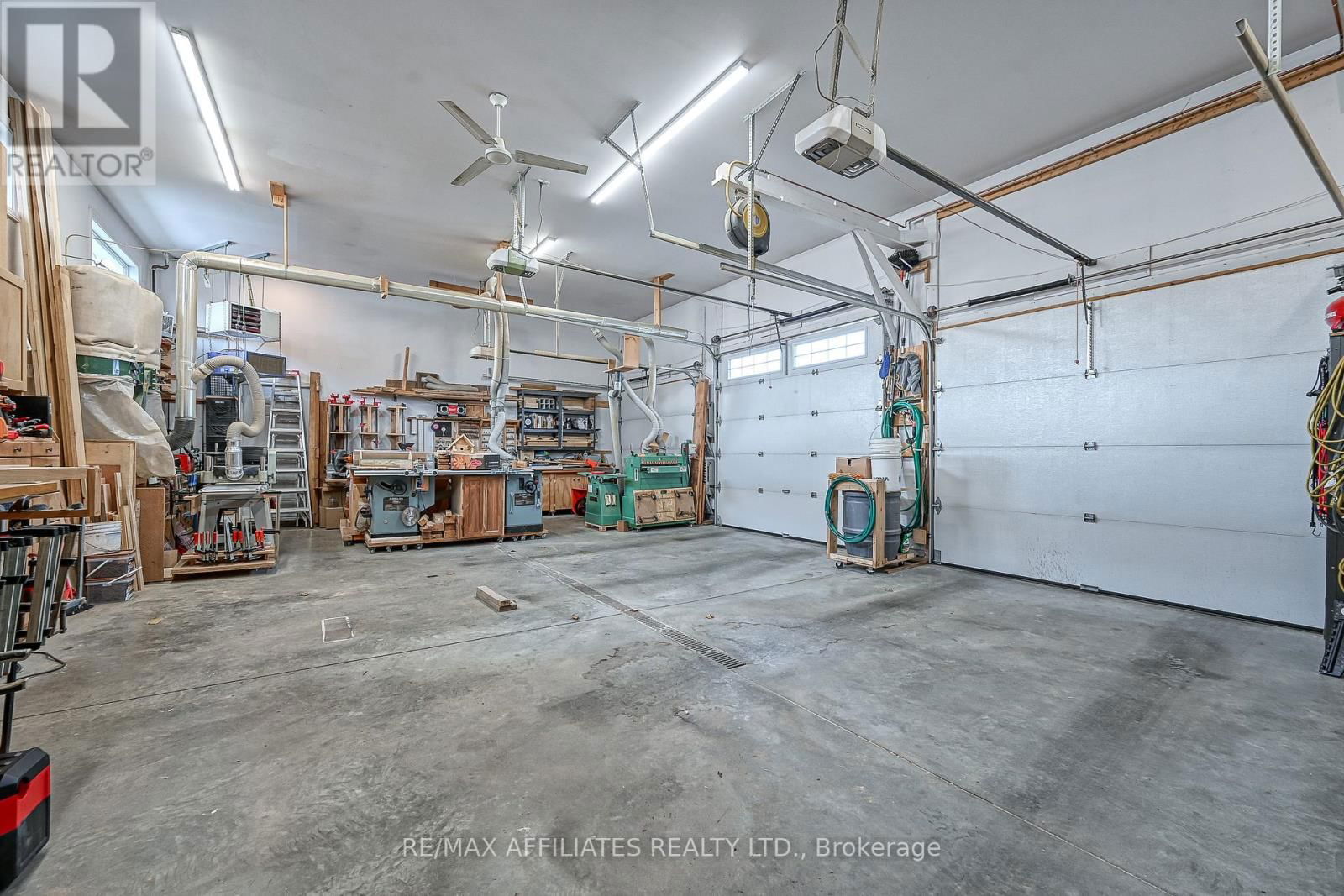 500 BARRAGE STREET Image 29