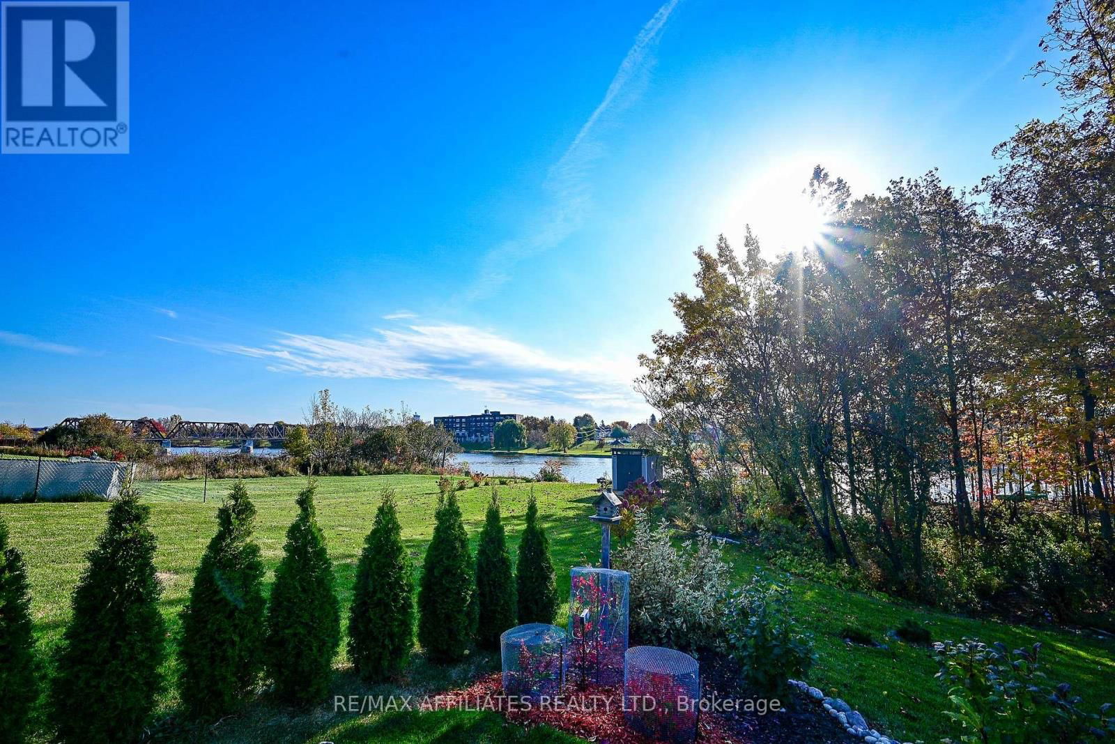 500 BARRAGE STREET Image 33