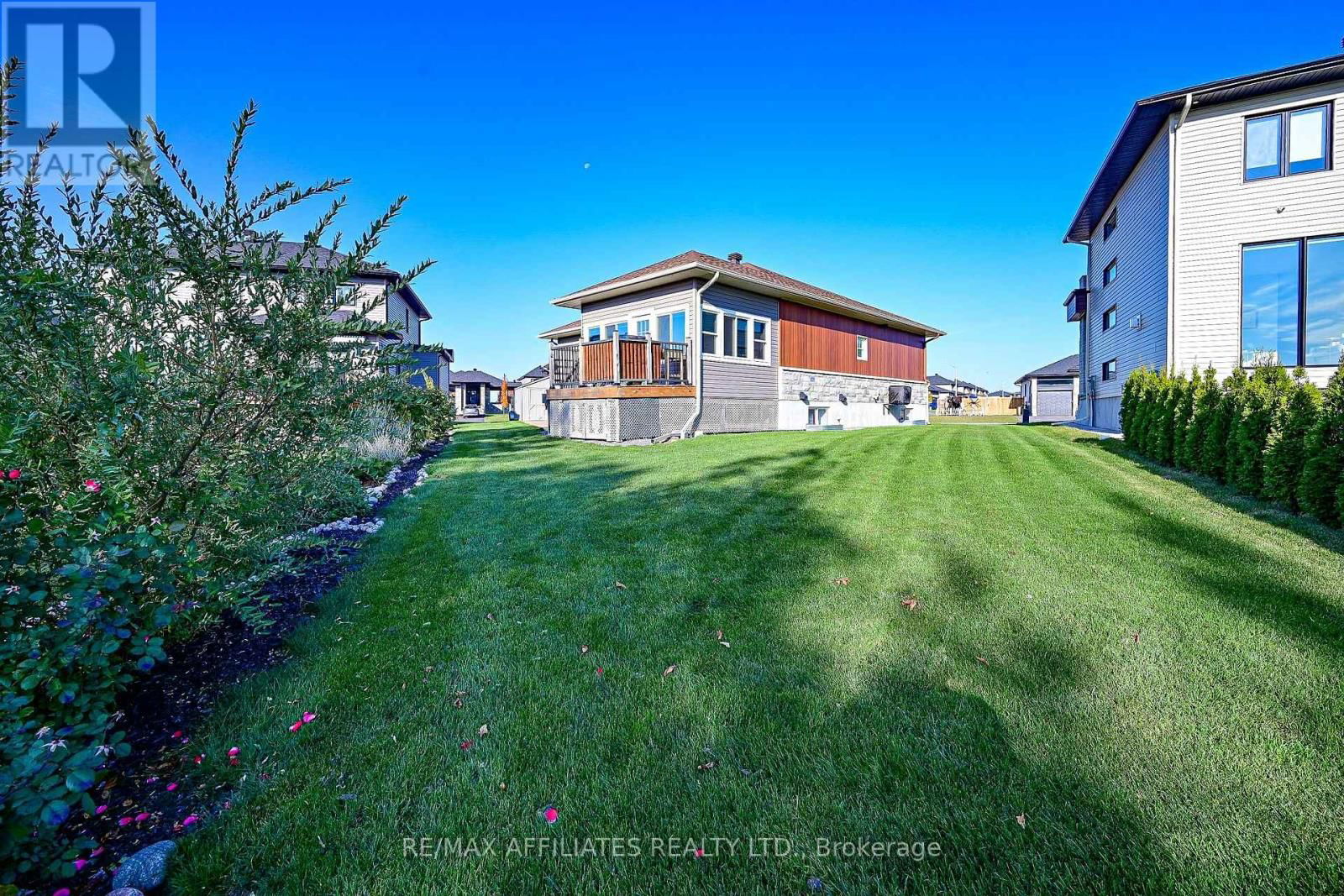 500 BARRAGE STREET Image 34