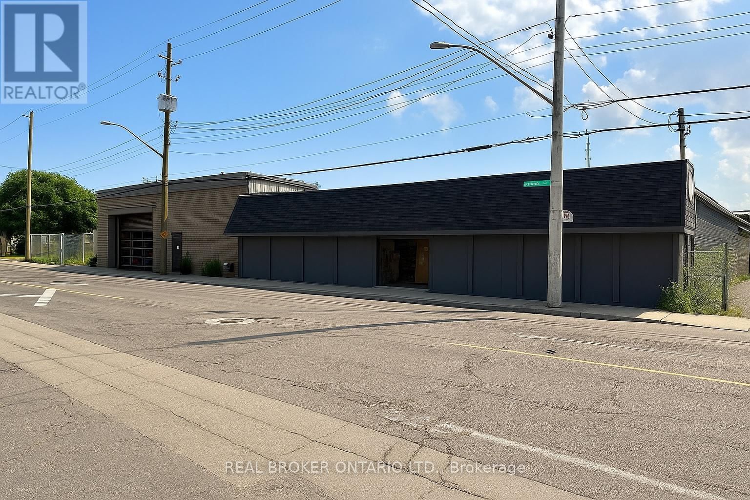 2 - 360 WENTWORTH STREET NORTH Image 1