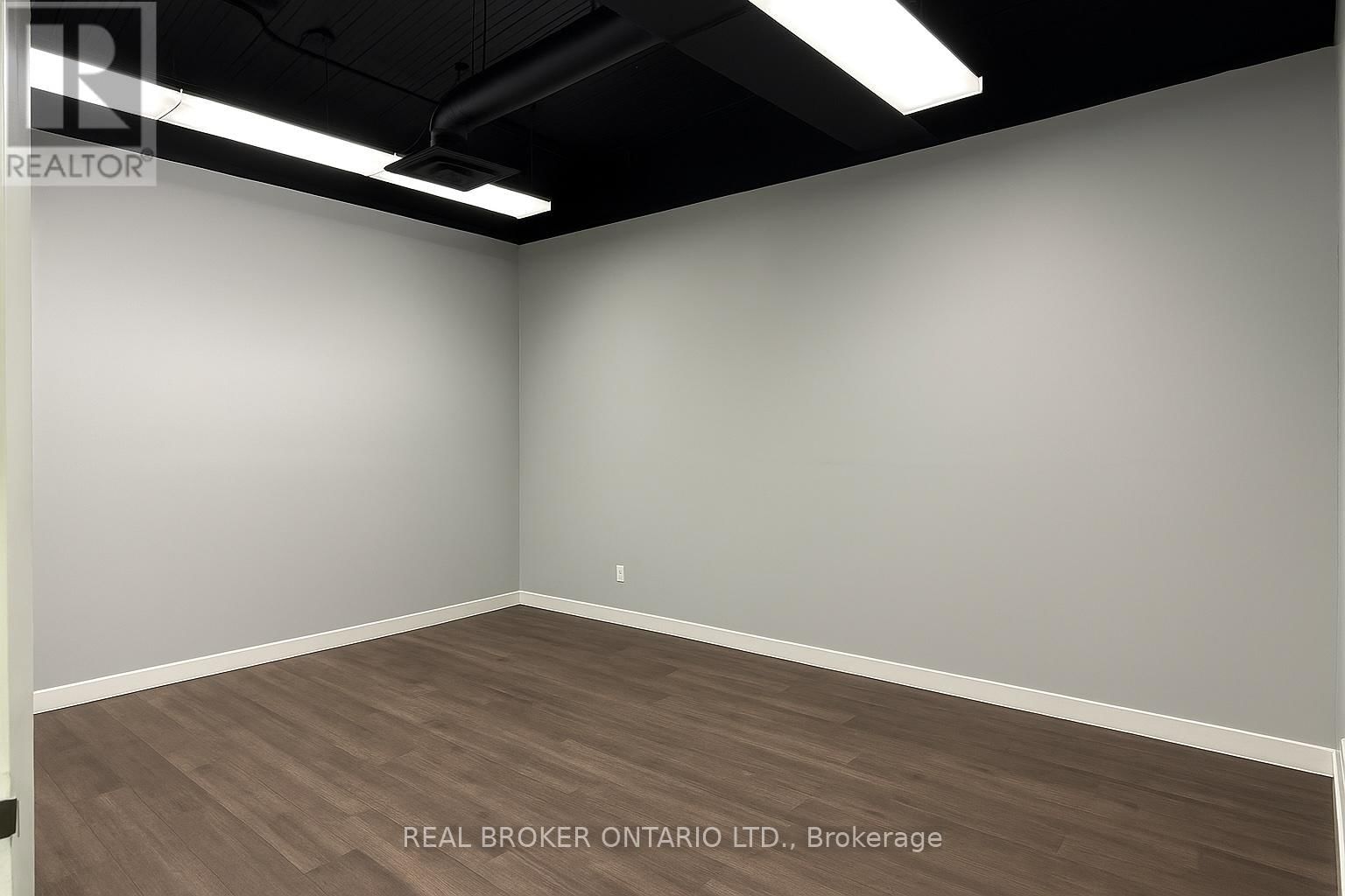 2 - 360 WENTWORTH STREET NORTH Image 4