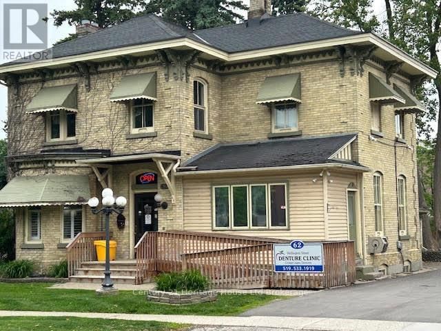 62 WELLINGTON STREET SOUTH Image 2