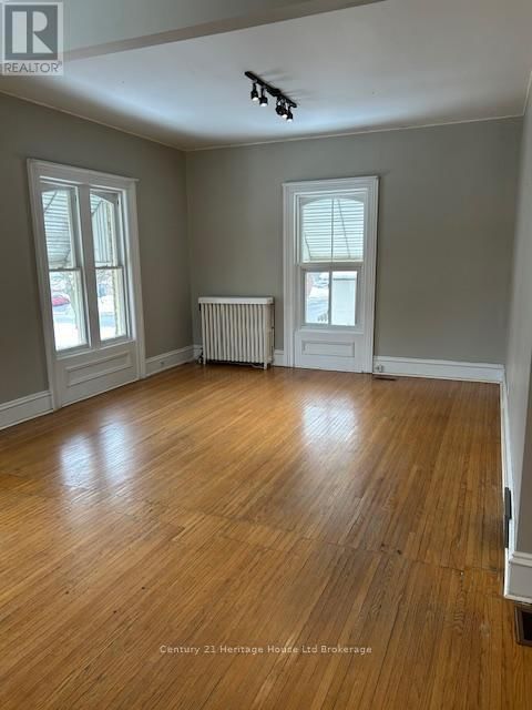 62 WELLINGTON STREET SOUTH Image 4