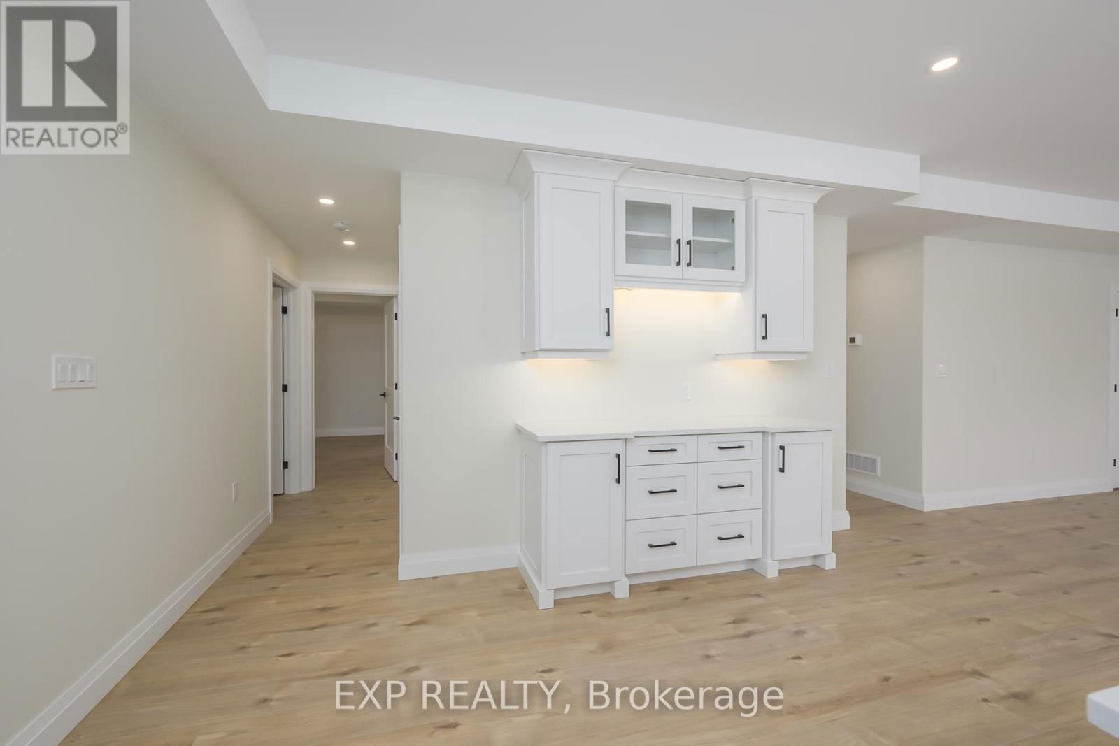 5 SOPHIA STREET Image 12