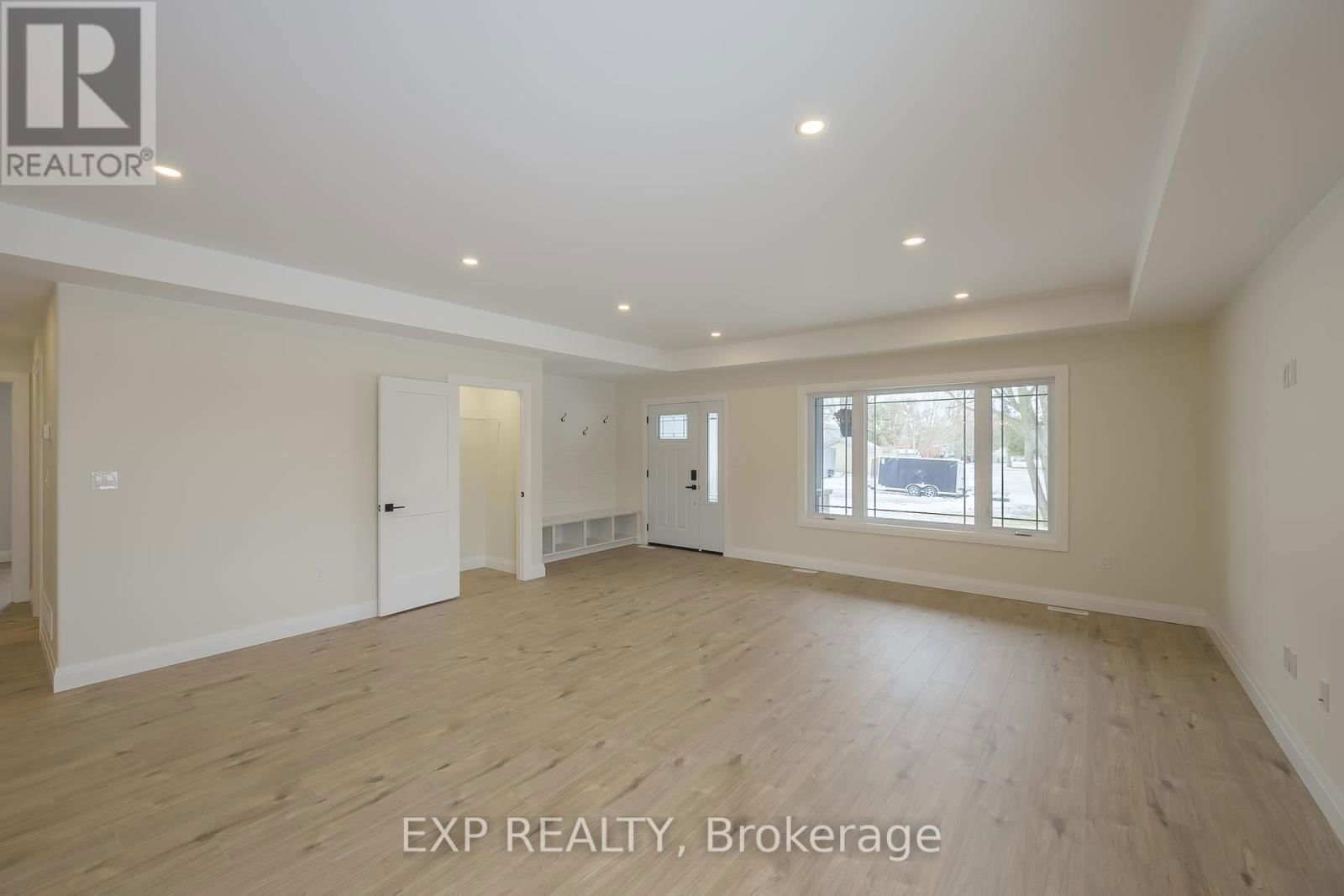 5 SOPHIA STREET Image 2