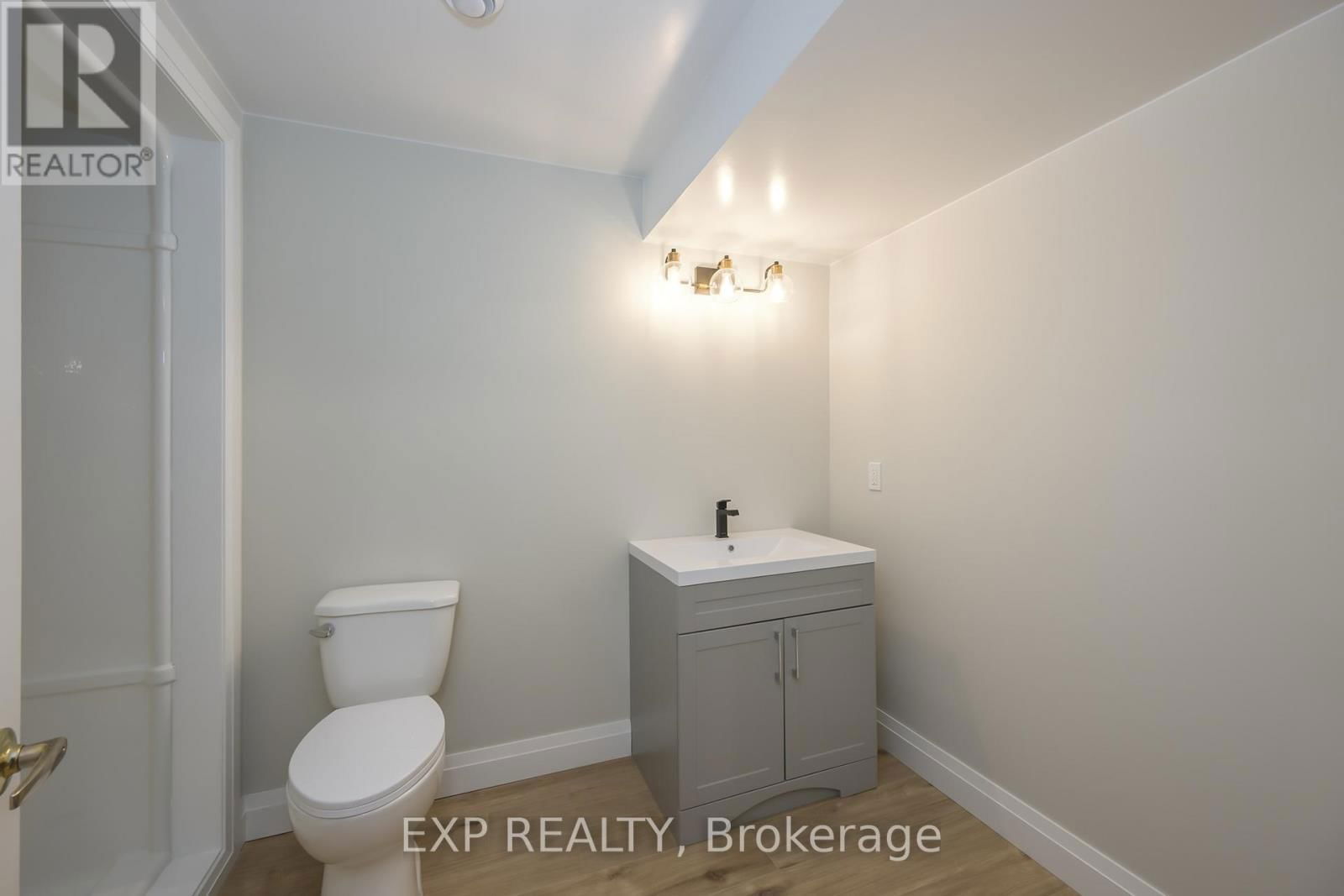 5 SOPHIA STREET Image 24