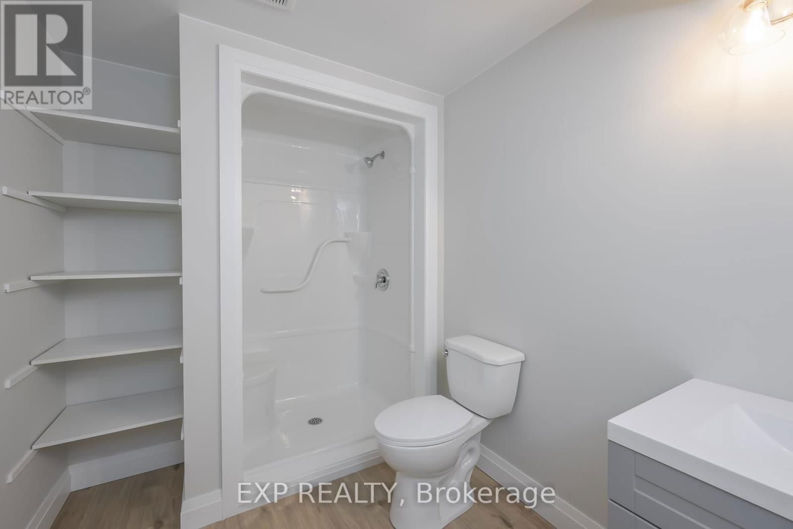 5 SOPHIA STREET Image 25