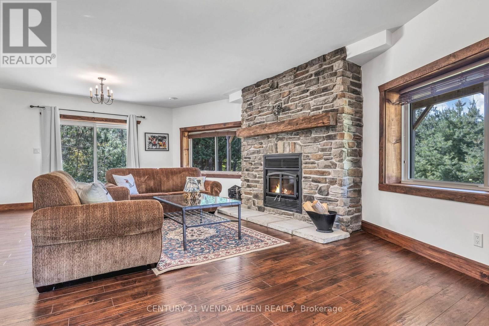 22 TOWES LANE Image 33