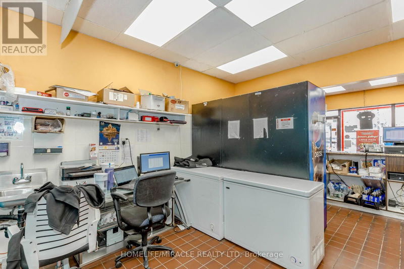 Image #1 of Restaurant for Sale at Centennial, Hamilton , Ontario