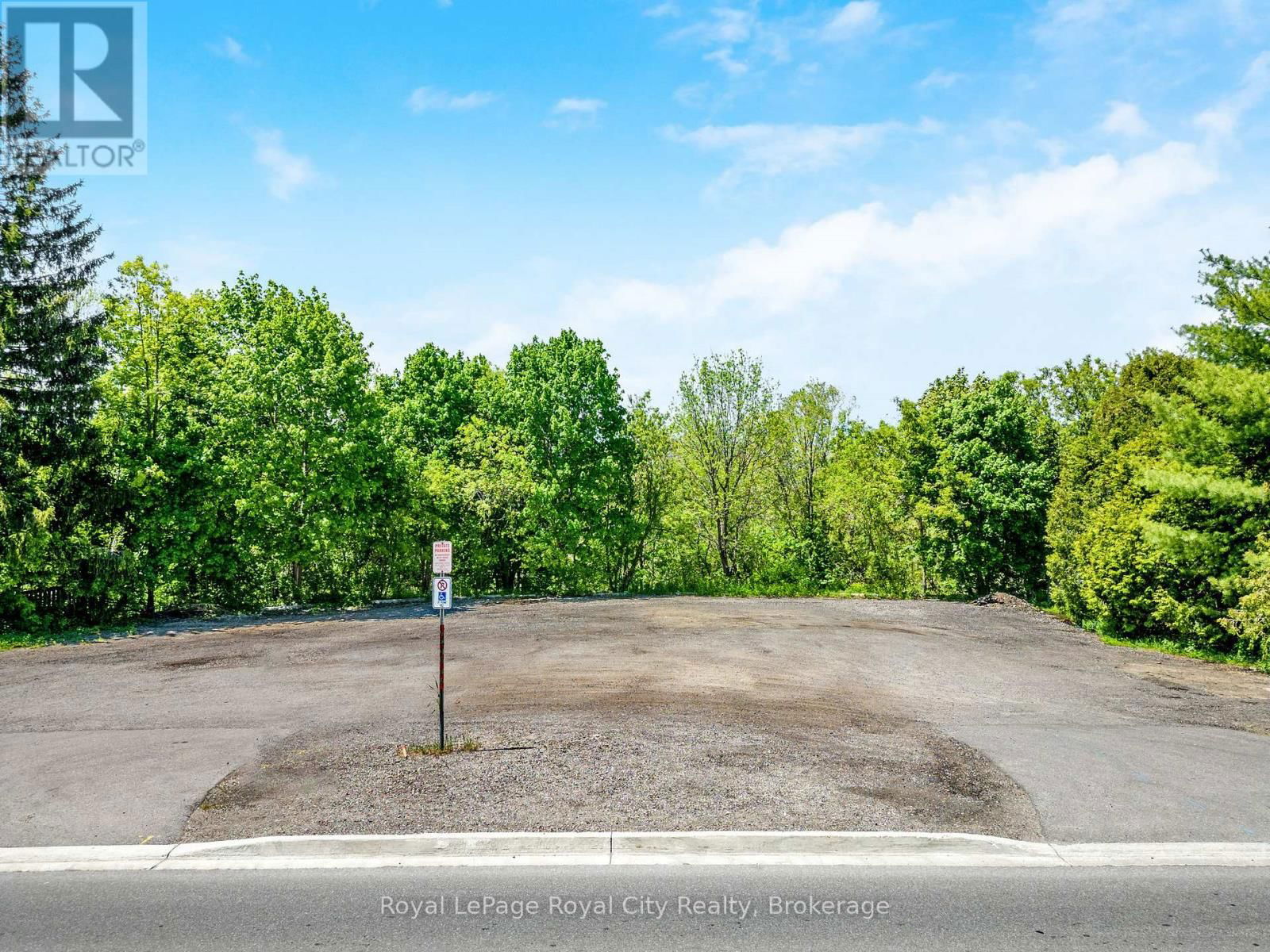 112 HARRIS STREET Image 1