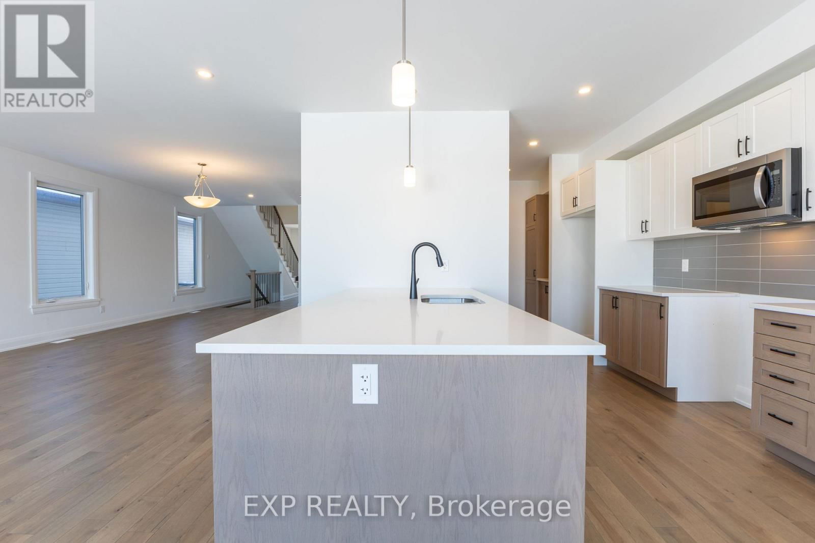 153 CRAIG DUNCAN TERRACE Image 12
