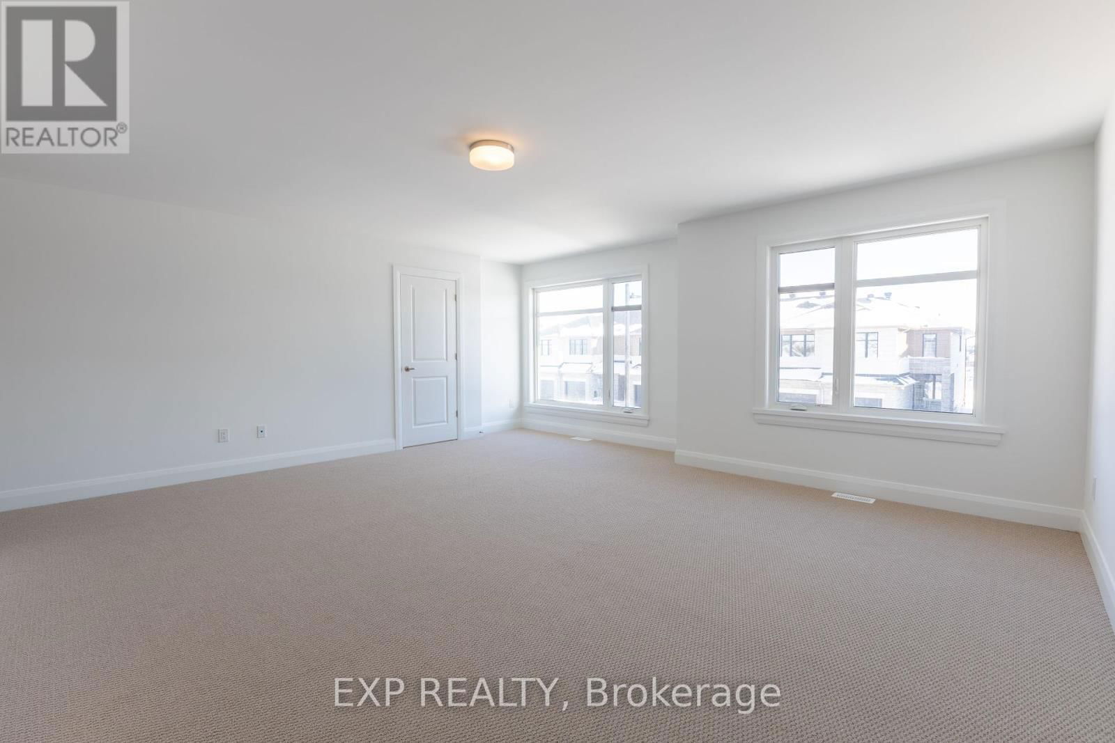 153 CRAIG DUNCAN TERRACE Image 21