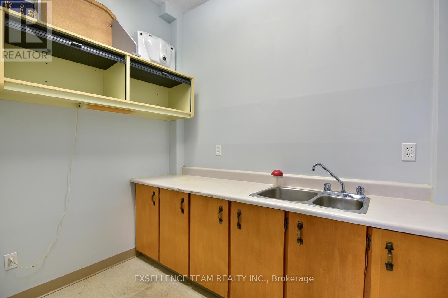 309 PARK STREET Image 16