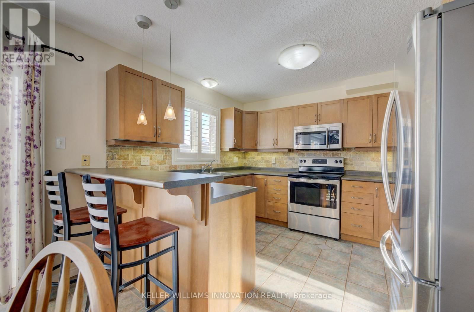 37 GREY OAK DRIVE Image 11