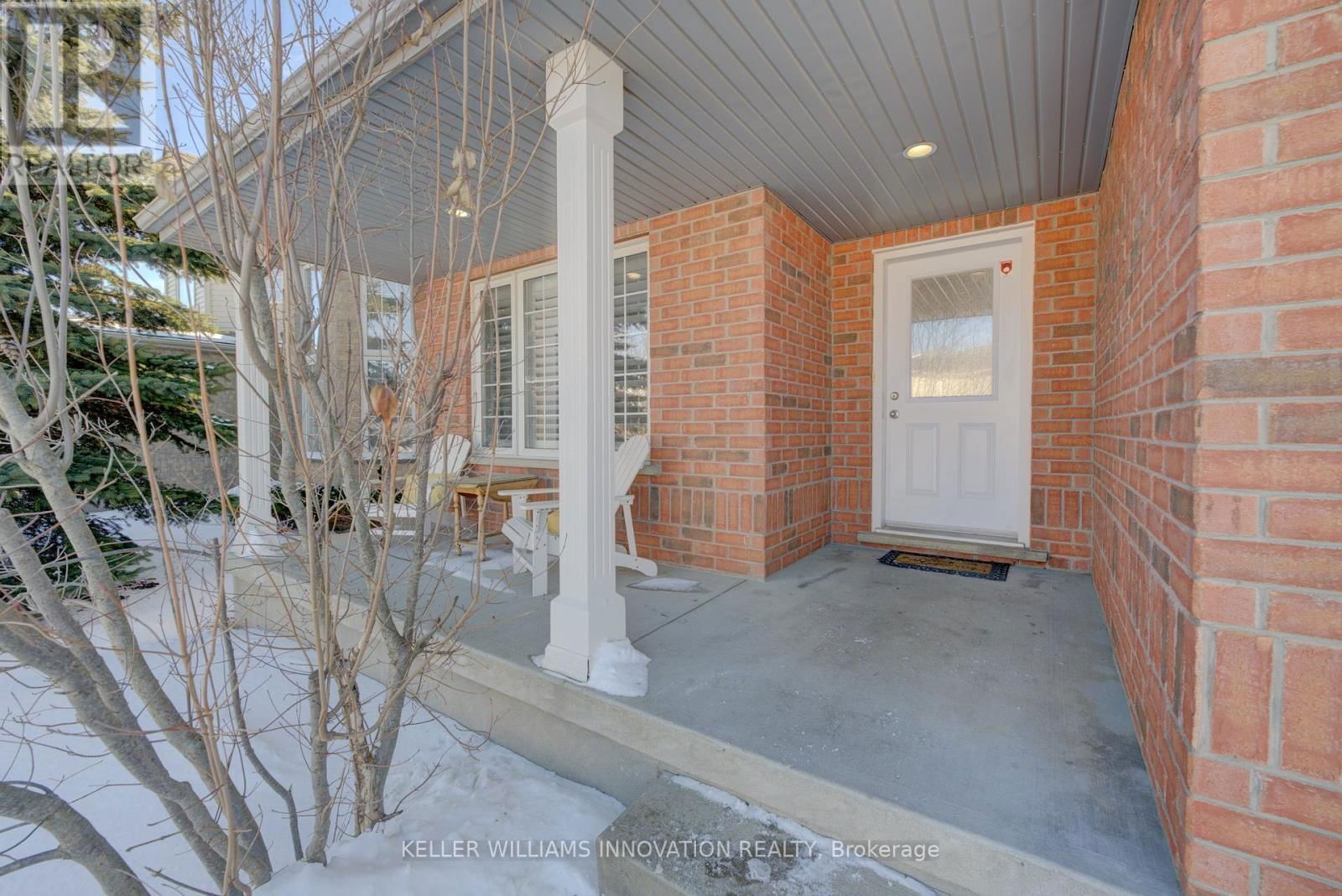 37 GREY OAK DRIVE Image 2