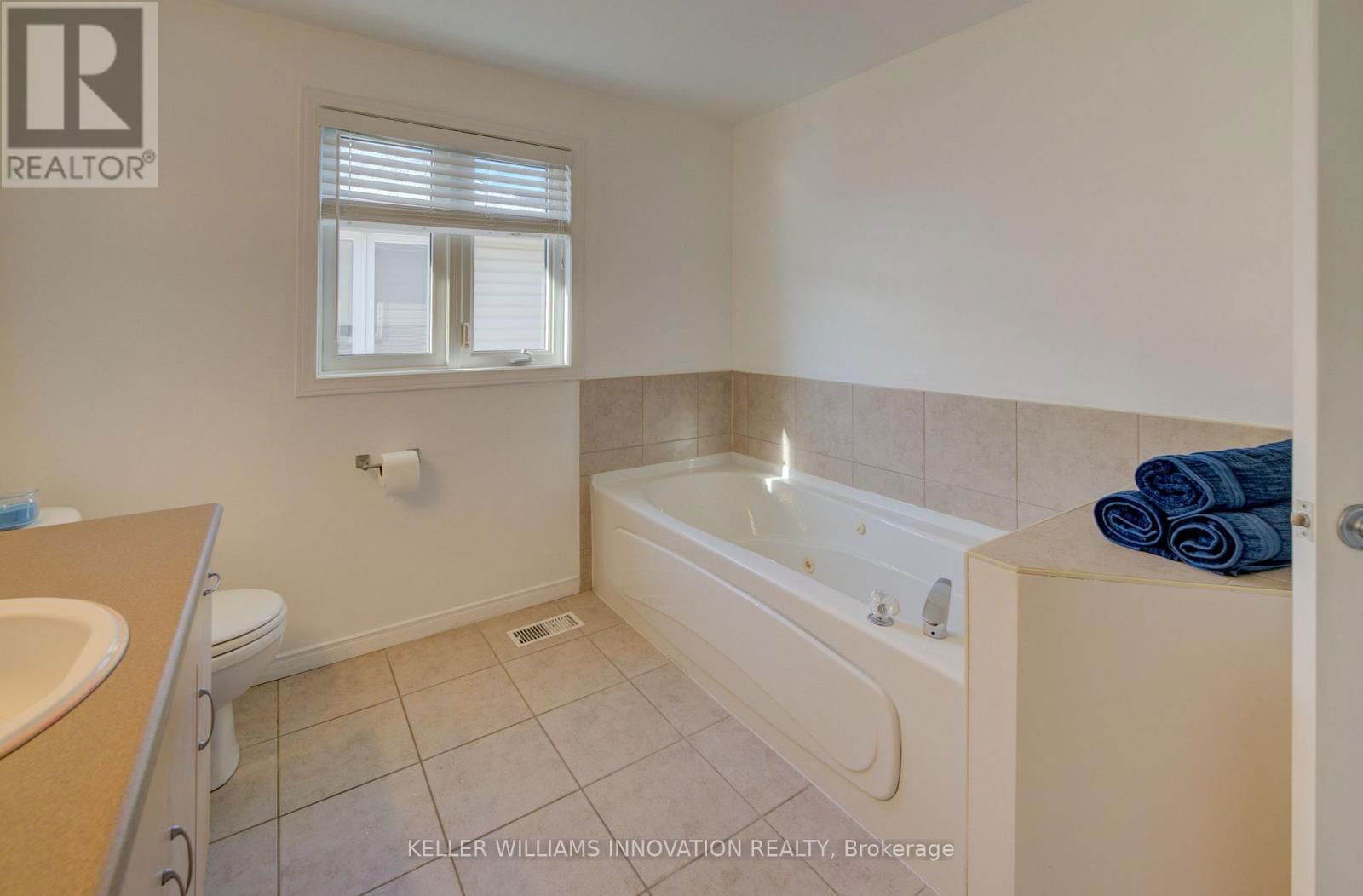 37 GREY OAK DRIVE Image 24