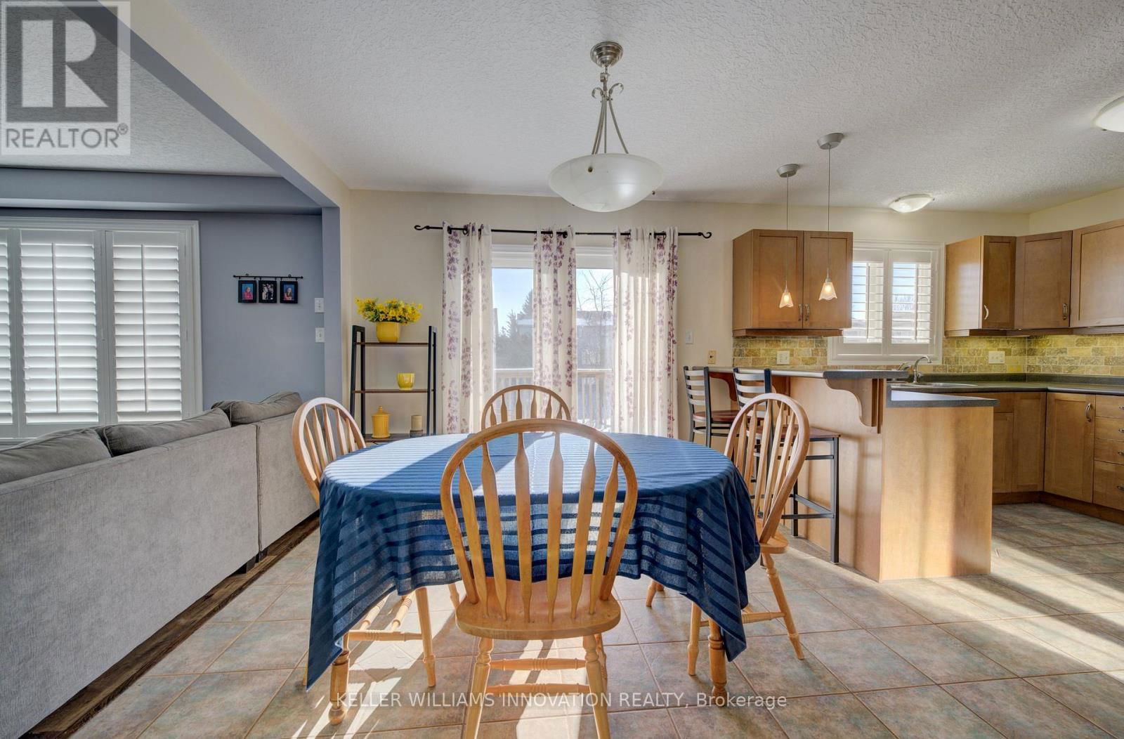 37 GREY OAK DRIVE Image 9