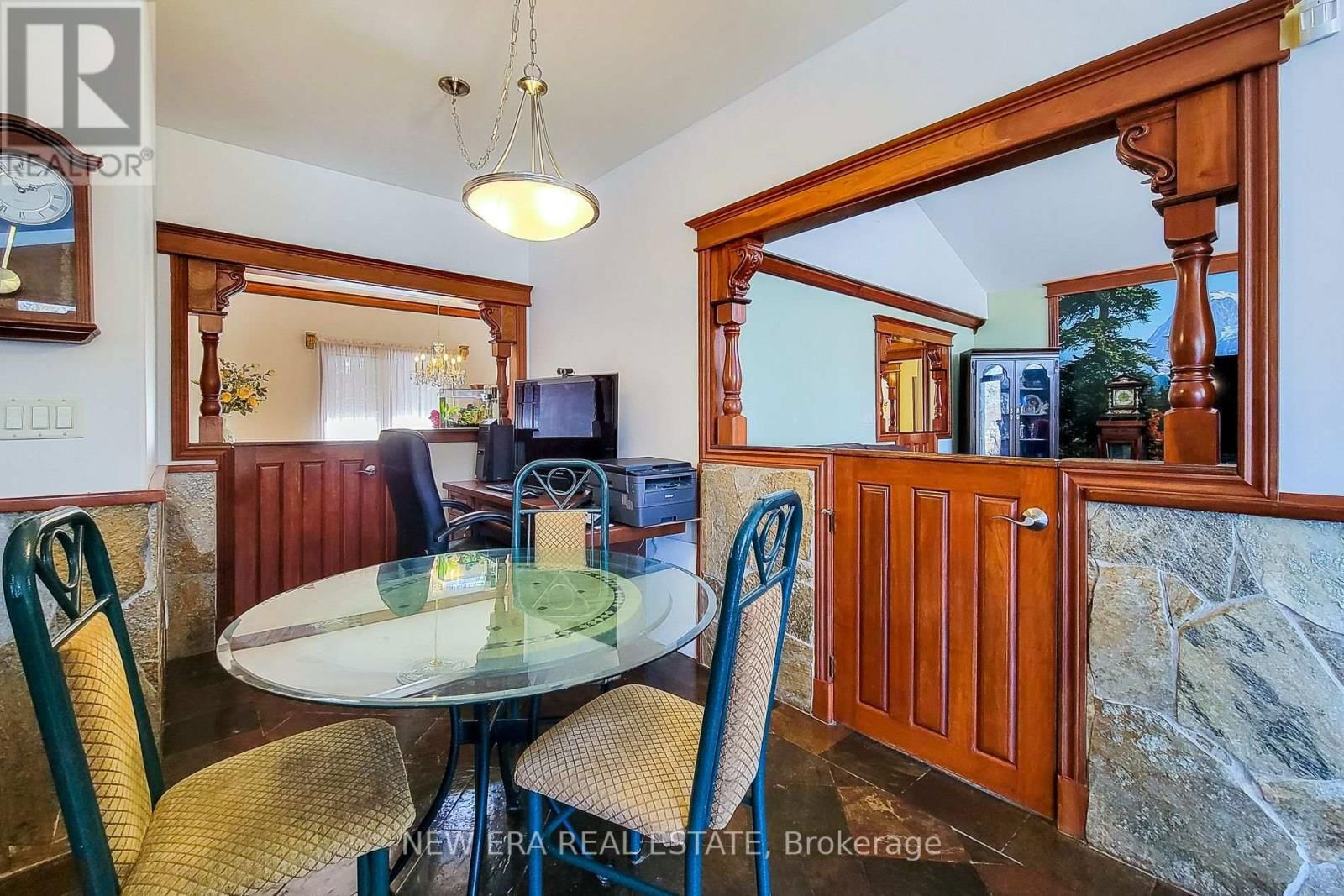 8831 SCHISLER ROAD Image 17